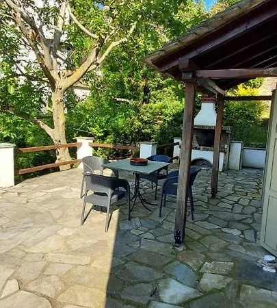 Delux House In Tsangarada *