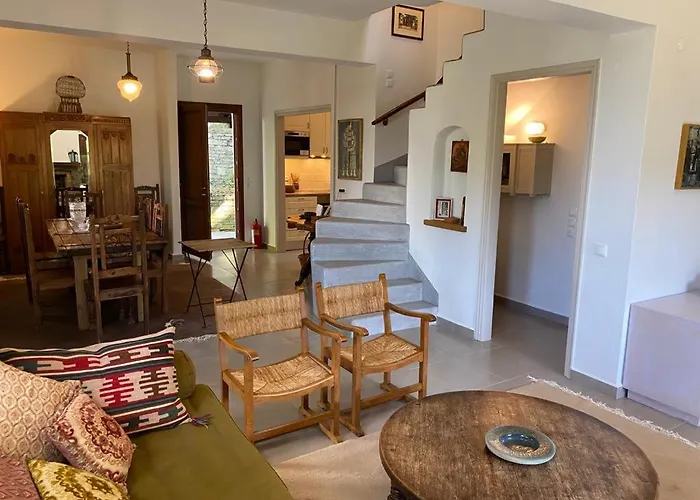 Deluxe House In Tsagarada